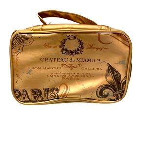 💕ZIPPERED GOLD COSMETIC/JEWELRY BAG💕NEVER USED!!EXCELLENT CONDITION!!